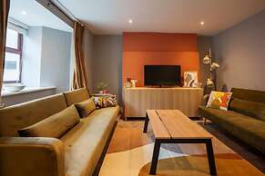 Central Harrogate 2 Bed Apartment With Patio