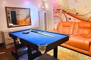 Windsor 5-bed House - Stroll to Castle - Sleeps 13