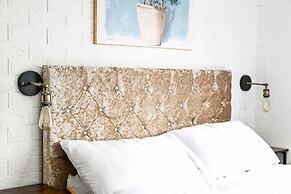 Windsor 5-bed House - Stroll to Castle - Sleeps 13