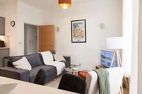 Bright 2-bed Flat - Harrogate Town Centre - 4 Bed