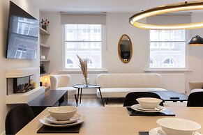 Central Leeds Apartment by Station - Sleeps 7
