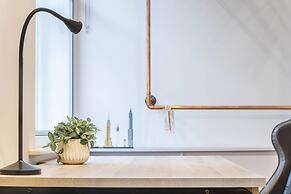 Central Leeds Apartment by Station - Sleeps 7