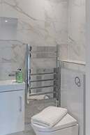 Seafront Penthouse w/ Balcony Central Brighton