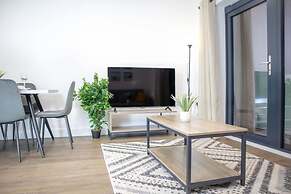 Seafront Penthouse w/ Balcony Central Brighton