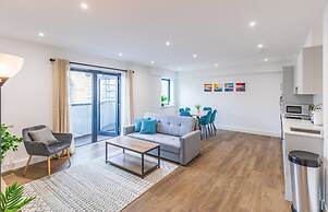 Seafront Penthouse w/ Balcony Central Brighton