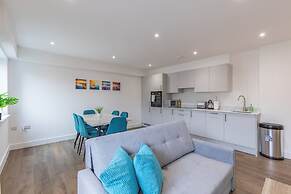 Seafront Penthouse w/ Balcony Central Brighton