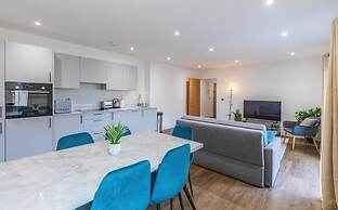 Seafront Penthouse w/ Balcony Central Brighton