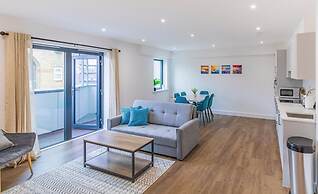 Seafront Penthouse w/ Balcony Central Brighton