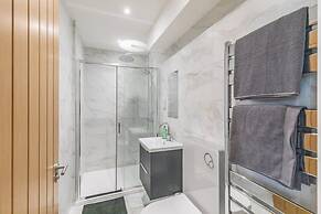 Seafront Penthouse w/ Balcony Central Brighton