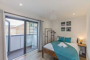Seafront Penthouse w/ Balcony Central Brighton