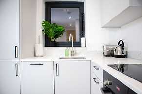 Seafront Penthouse w/ Balcony Central Brighton