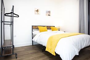 Seafront Penthouse w/ Balcony Central Brighton
