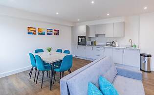 Seafront Penthouse w/ Balcony Central Brighton