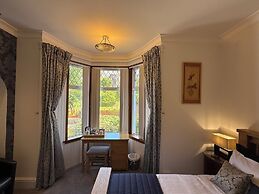 6 Caberfeidh Bed and Breakfast