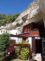 LES TROGLOS DE BEAULIEU