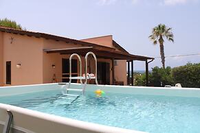 Villa in Sicilian Seaside