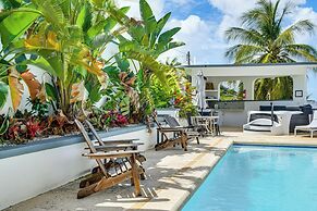 Pool & Hot Tub Access! Tranquil Vieques Casita