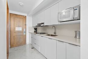 Condado Lagoon - Lux Waterfront Studios