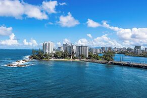 Condado Lagoon - Lux Waterfront Studios