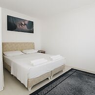 Hillside Apart Hotel & Side