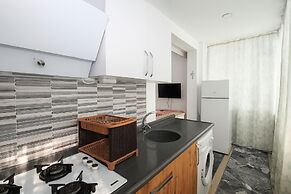 Hillside Apart Hotel & Side
