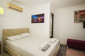 Hillside Apart Hotel & Side