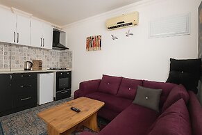 Hillside Apart Hotel & Side