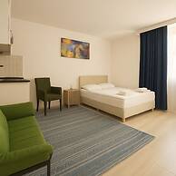 Hillside Apart Hotel & Side