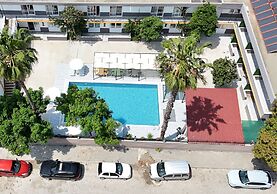Hillside Apart Hotel & Side