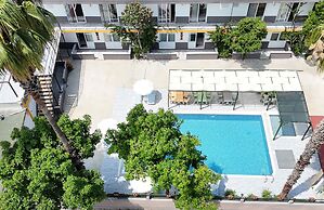 Hillside Apart Hotel & Side