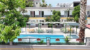 Hillside Apart Hotel & Side