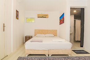 Hillside Apart Hotel & Side