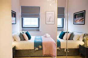 Spacious 3-bed Retreat Modern Super Central
