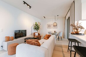 Luxury Seaview Stay With Free Private Parking