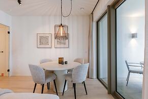 Luxury Seaview Stay With Free Private Parking