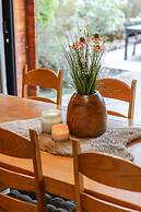 Anna-helena - Cosy Wooden Chalet in the Forest