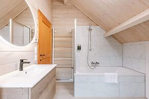 Anna-helena - Cosy Wooden Chalet in the Forest