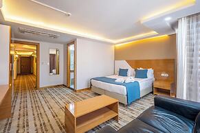 Bulvar Hotel