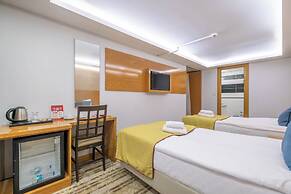 Bulvar Hotel