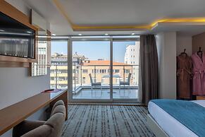 Bulvar Hotel