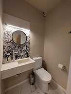 Chavalon Apartments
