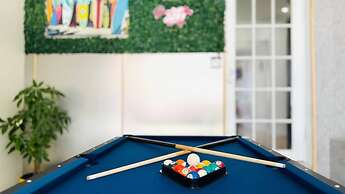 Home Near Hard Rock w BBQ Pool Table
