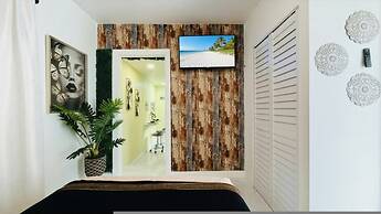 Cozy Private Studio Parking and BBQ