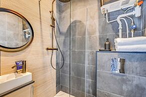 Charming Studio Apartment - AC- 2P - Nation