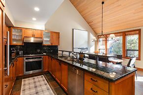 Harmony Chalet at Montebello