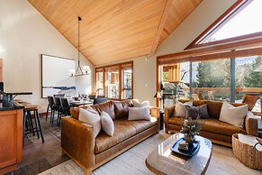 Harmony Chalet at Montebello