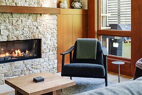 Northlight Retreat at Alpine Greens
