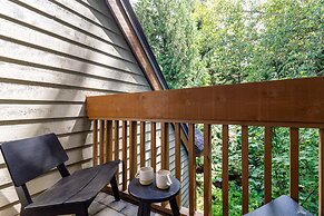 Northlight Retreat at Alpine Greens