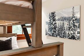 Northlight Retreat at Alpine Greens