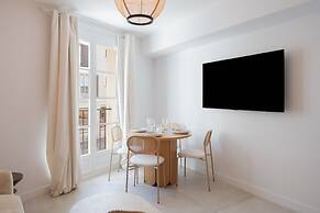 Apartment Place des Lices -2bdr/6p- Saint Tropez